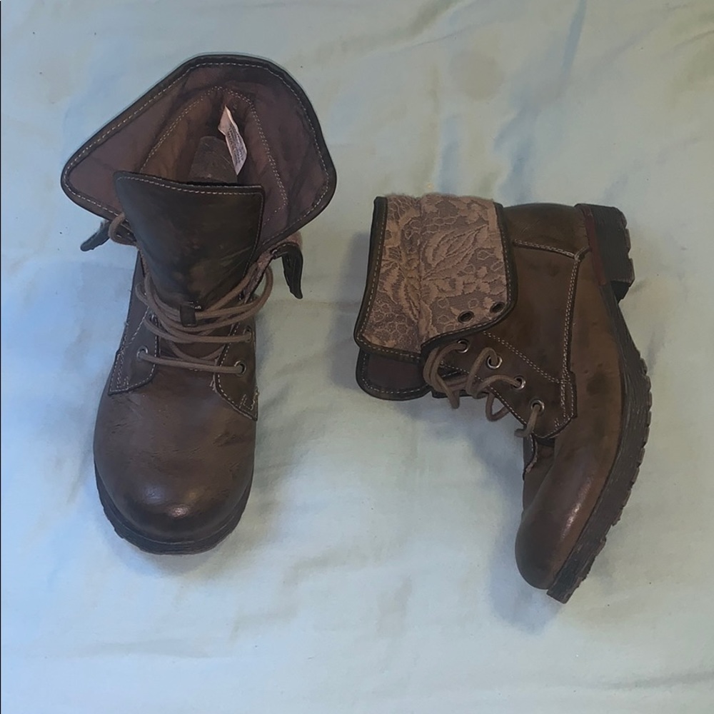 ankle boot